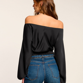 Sonja Off-Shoulder Top