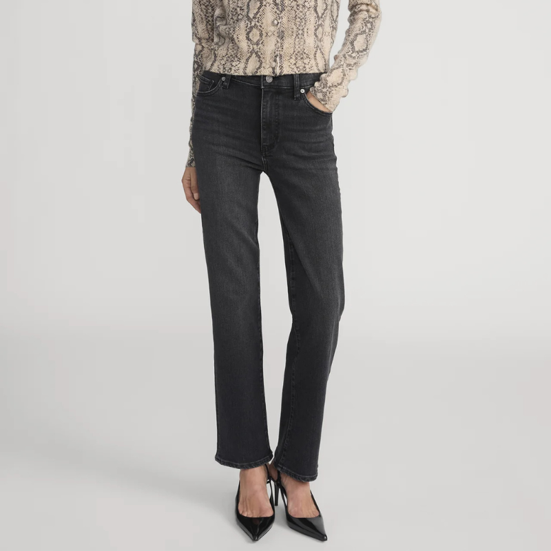 Le Sleek Straight in Grey