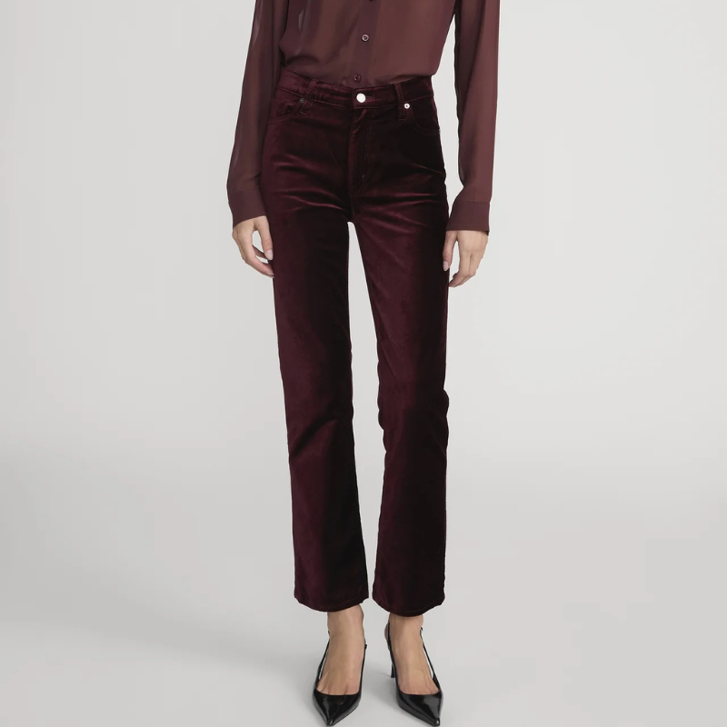 Le Sleek Straight in Burgundy Velvet