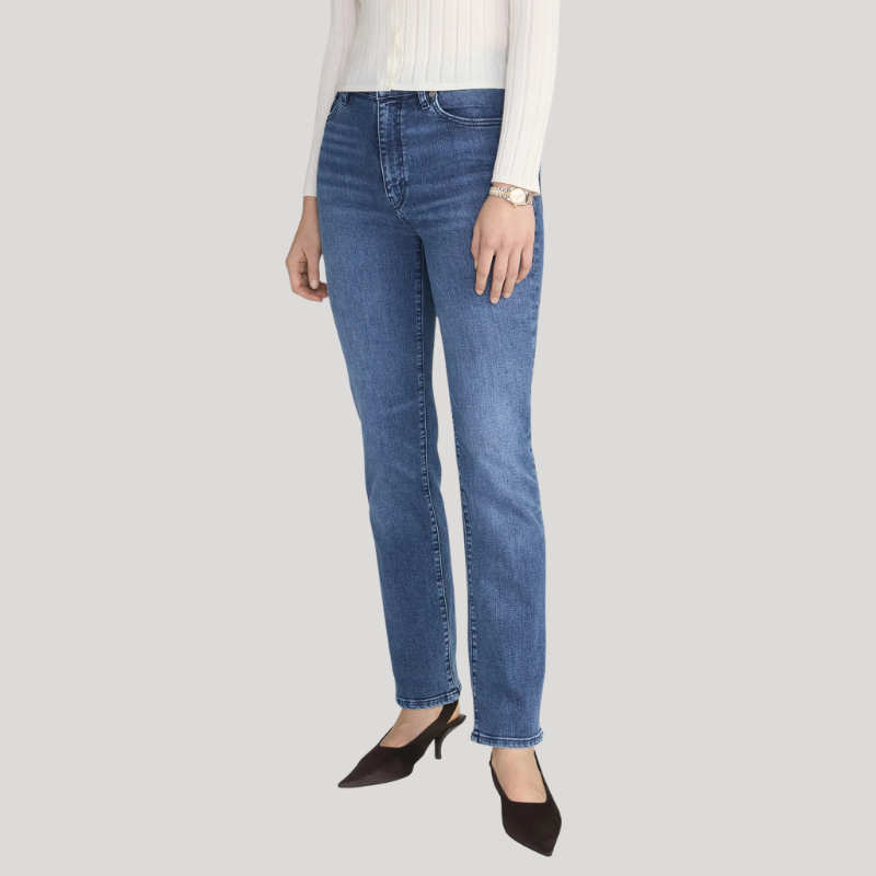Le Sleek Straight in Ease