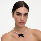 Black Bow Pearl Necklace